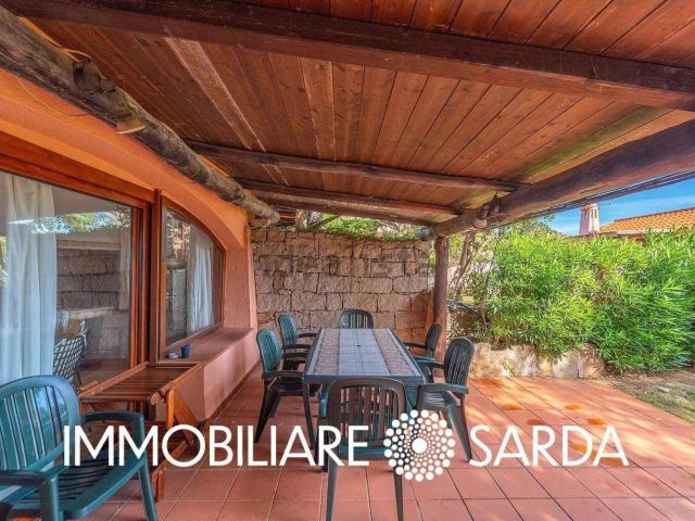 Villetta a schiera in vendita di 135 m² in Via Costa Serena