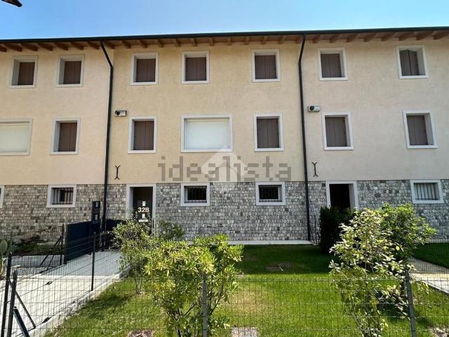 Villetta a schiera in vendita di 135 m² in Via Cavolano