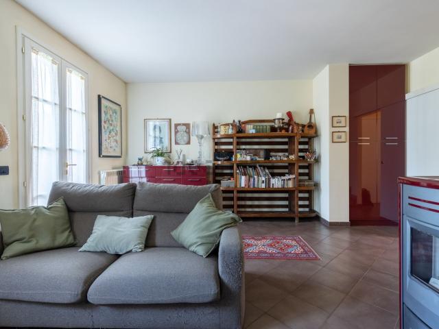 Villetta a schiera in vendita di 135 m² in Via Carrara, 10