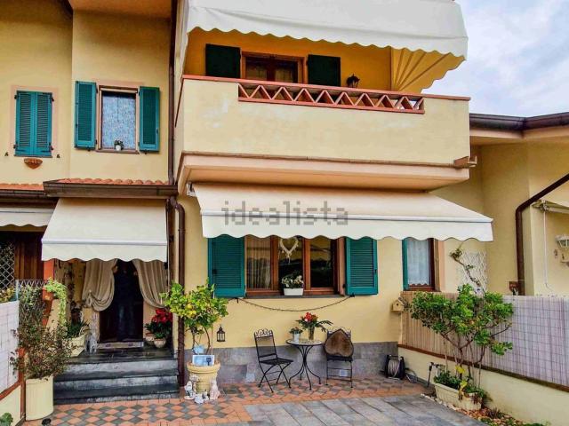 Villetta a schiera in vendita di 135 m² in Via A. Canova, 56