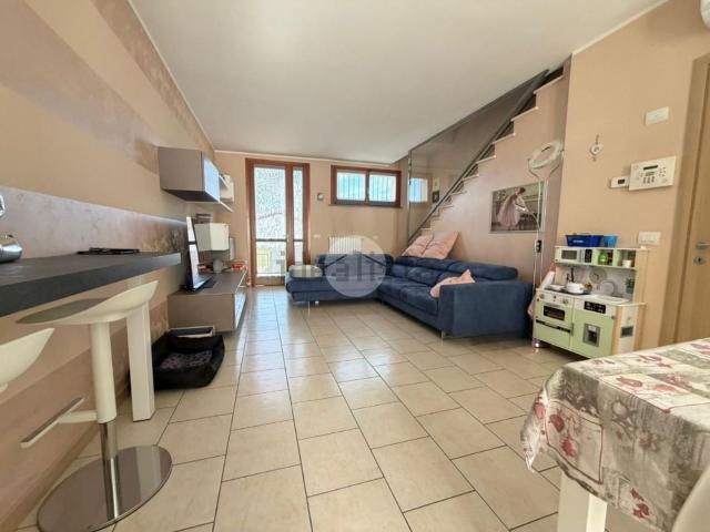 Villetta a schiera in vendita di 135 m² in Via Anna Frank, 56