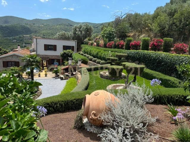 Villetta a schiera in vendita di 135 m² in Via degli Atleti