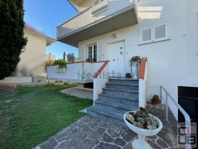 Villetta a schiera in vendita di 135 m² in Via della Pecora, 4