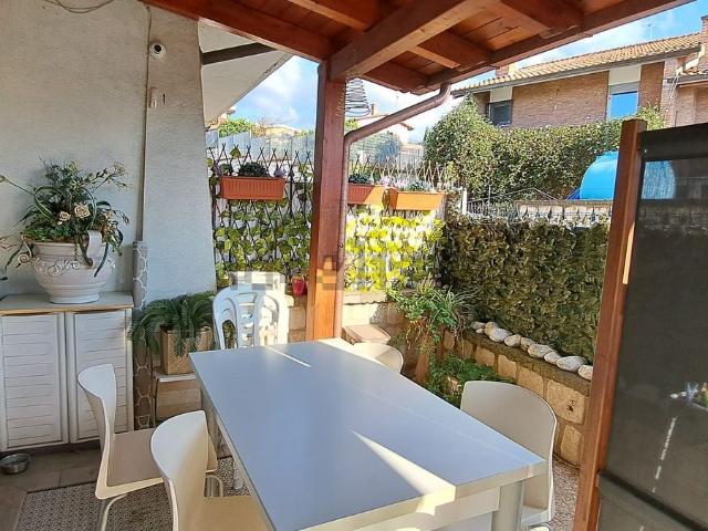 Villetta a schiera in vendita di 135 m² in Via di Muro Bianco
