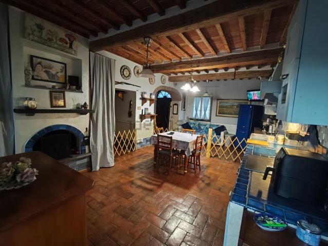 Villetta a schiera in vendita di 135 m² in Via di Sorbano del Vescovo, 876