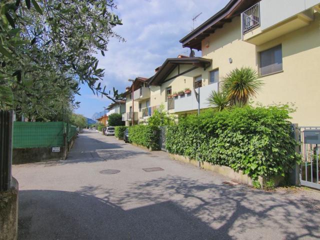 Villetta a schiera in vendita di 135 m² in Via Fitta, 17