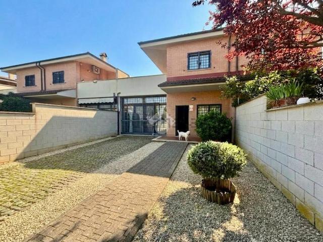 Villetta a schiera in vendita di 135 m² in Via Francesco Lojacono