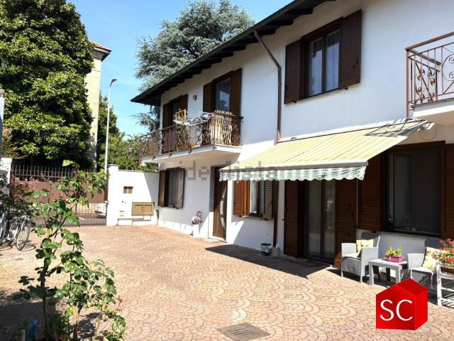 Villetta a schiera in vendita di 135 m² in Via Pompei, 8