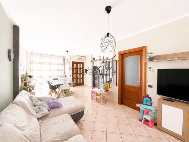 Villetta a schiera in vendita di 135 m² in Via Vittorio Emanuele II, 69