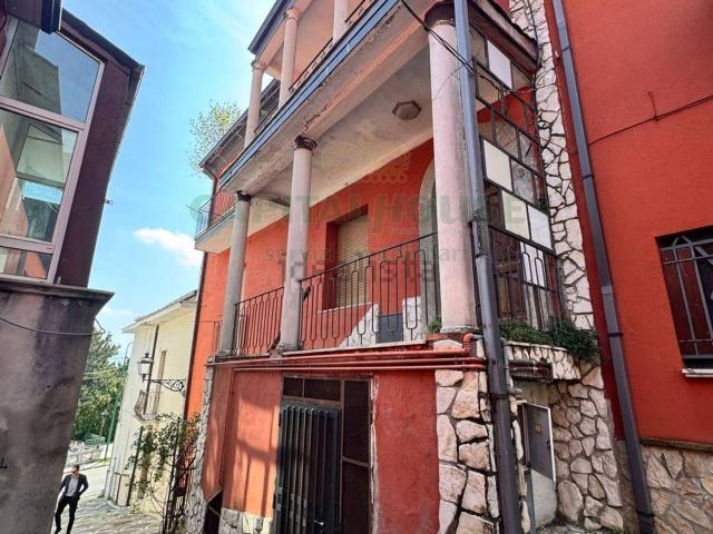 Villetta a schiera in vendita di 135 m² in Vico I Fontanelle
