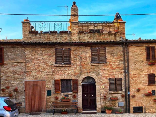 Villetta a schiera in vendita di 135 m² in Piazza Santucci