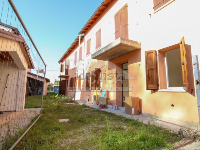 Villetta a schiera in vendita di 136 m² in Via G. Matteotti, 312