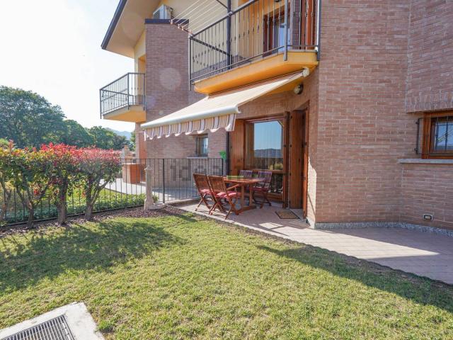 Villetta a schiera in vendita di 136 m² in Via Don Omobono Imberti, 21