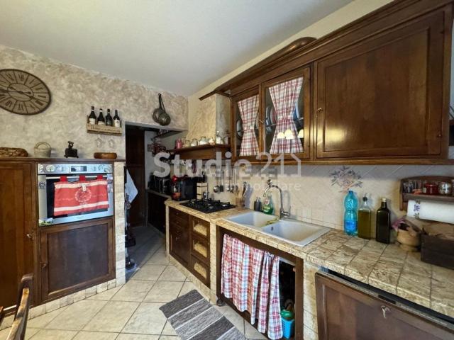 Villetta a schiera in vendita di 136 m² in Via di Sarnese