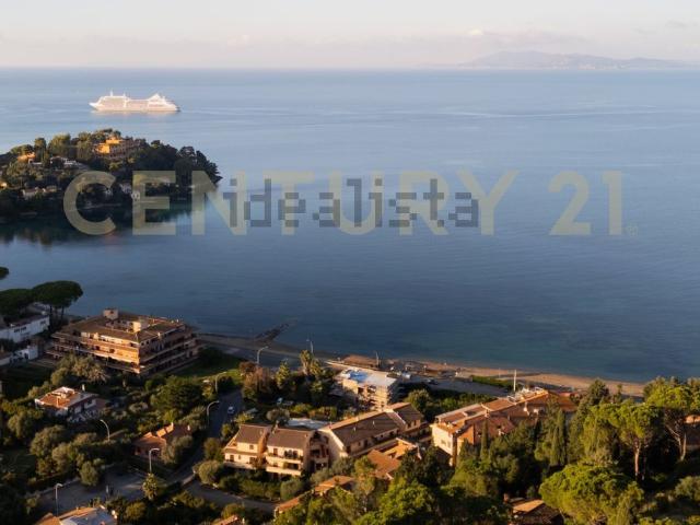 Villetta a schiera in vendita di 137 m² in Via Costa degli Ulivi