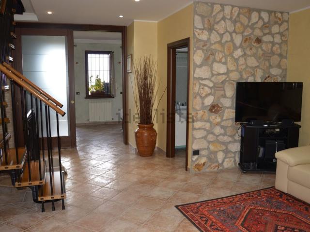 Villetta a schiera in vendita di 137 m² in Via Antonietta Klitsche, 29