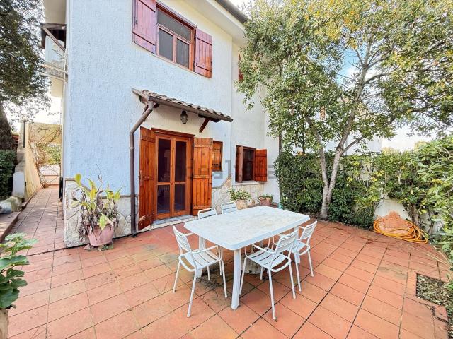 Villetta a schiera in vendita di 137 m² in Via Salto I, 1219
