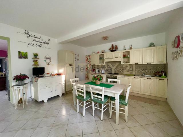 Villetta a schiera in vendita di 137 m² in Strada Vicinale di San Donato, 36