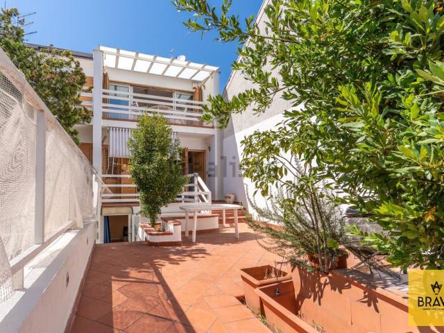 Villetta a schiera in vendita di 138 m² in Via Chirone, 121