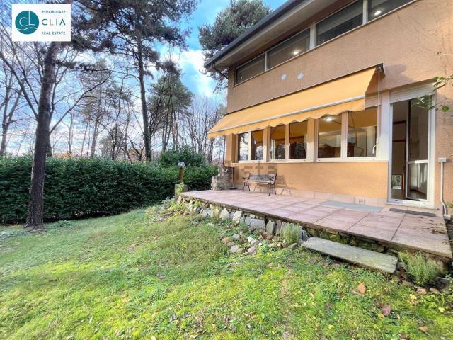 Villetta a schiera in vendita di 138 m² in Via Fratelli Kennedy