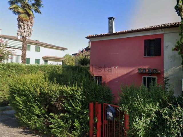 Villetta a schiera in vendita di 138 m² in Via Ronzinella, 36