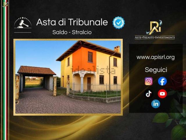 Villetta a schiera in vendita di 139 m² in Via Giovanni Falcone