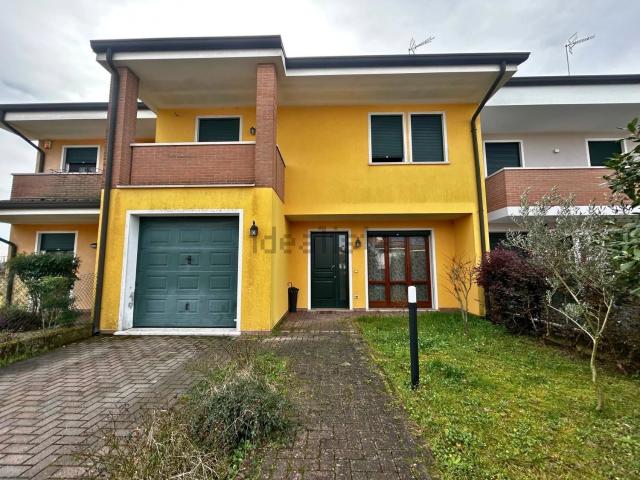 Villetta a schiera in vendita di 140 m²