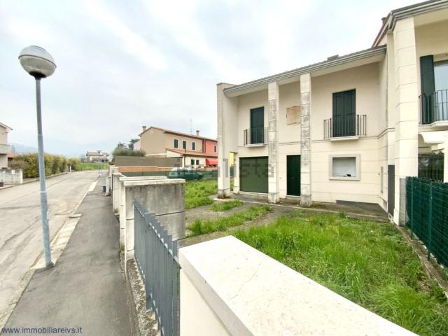 Villetta a schiera in vendita di 140 m²