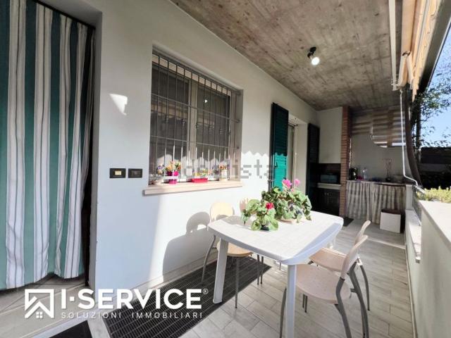 Villetta a schiera in vendita di 140 m² in Via Caduti per la Libertà, 153