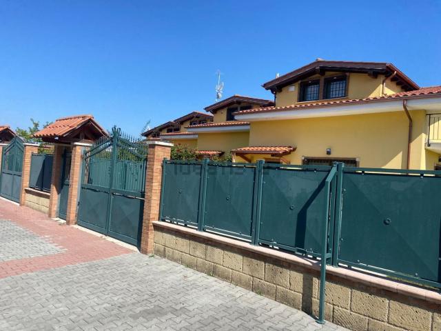 Villetta a schiera in vendita di 140 m² in Via Cannetacci