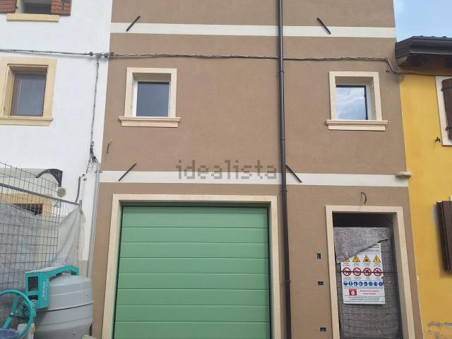 Villetta a schiera in vendita di 140 m² in Via Cubetta, 24