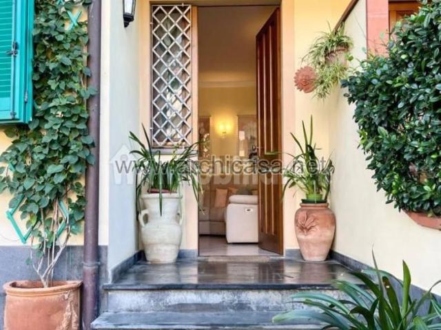 Villetta a schiera in vendita di 140 m² in Via A. Canova