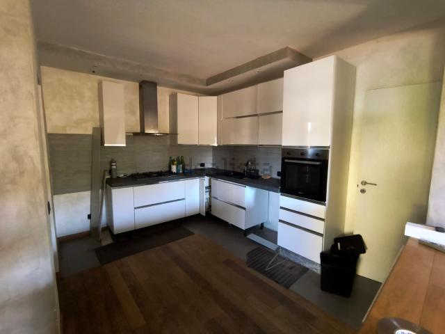 Villetta a schiera in vendita di 140 m² in Via Berna