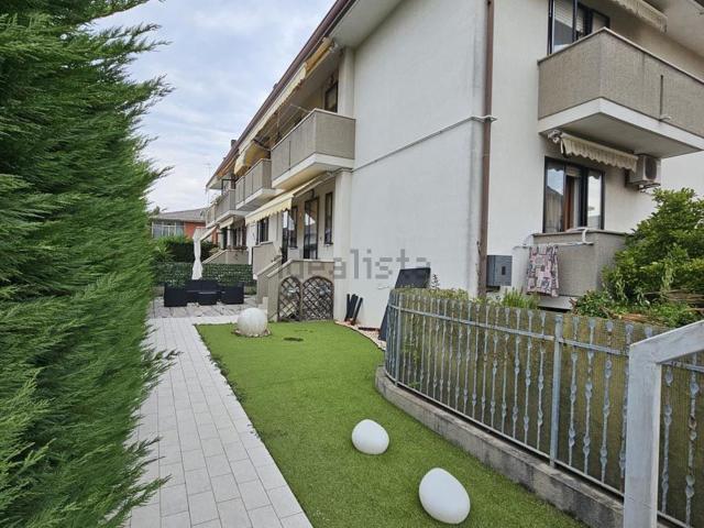 Villetta a schiera in vendita di 140 m² in Via G. da Verrazzano, 132