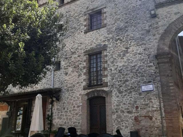 Villetta a schiera in vendita di 140 m² in Via Galliano, 1