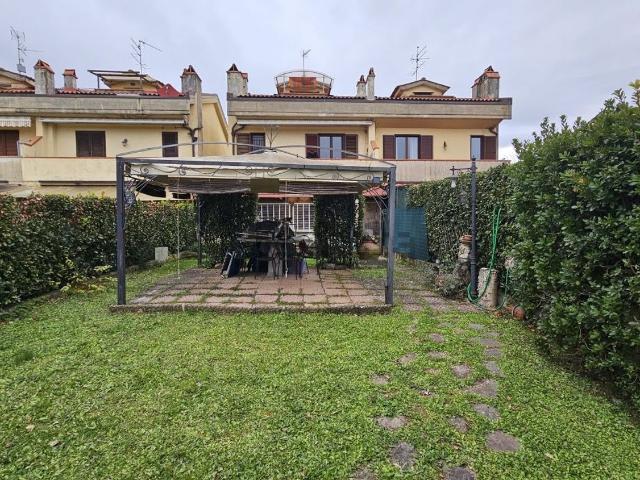 Villetta a schiera in vendita di 140 m² in Via Giuseppe Garibaldi