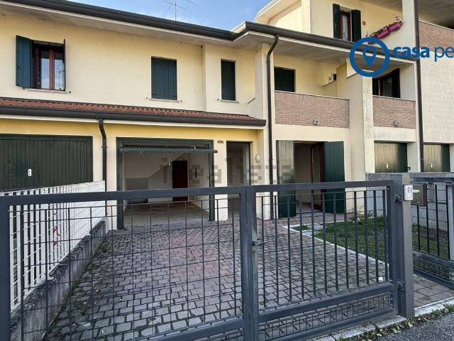 Villetta a schiera in vendita di 140 m² in Via Dante Gallani, 78