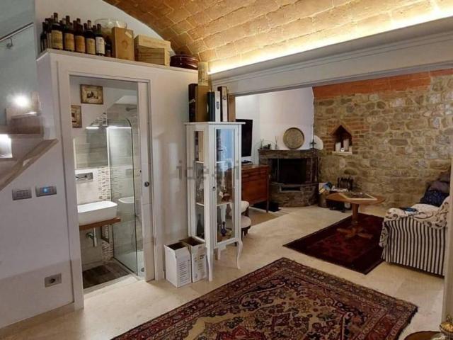 Villetta a schiera in vendita di 140 m² in Via dei Ferri, 50050