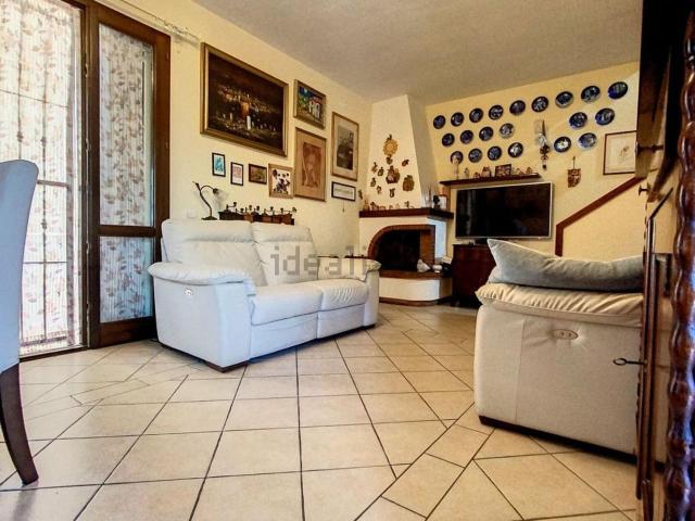 Villetta a schiera in vendita di 140 m² in Via della Primavera