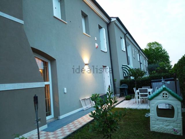 Villetta a schiera in vendita di 140 m² in Via delle Macchine