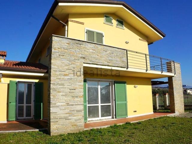 Villetta a schiera in vendita di 140 m² in Via Marina, 6