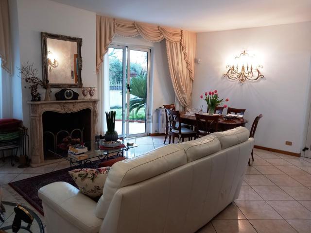Villetta a schiera in vendita di 140 m² in Via Melara