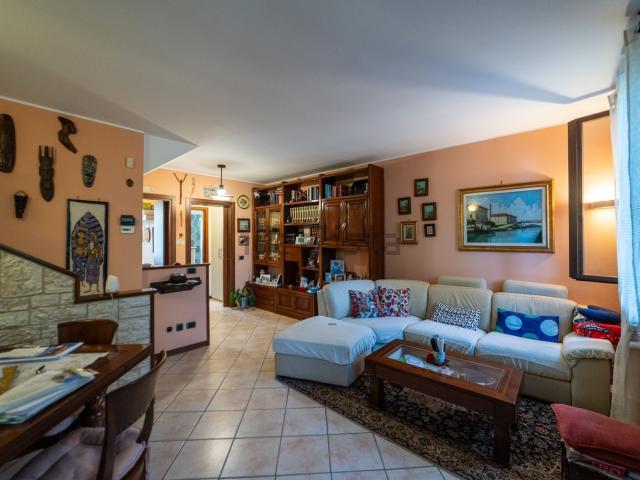 Villetta a schiera in vendita di 140 m² in Via San Cristoforo, 114