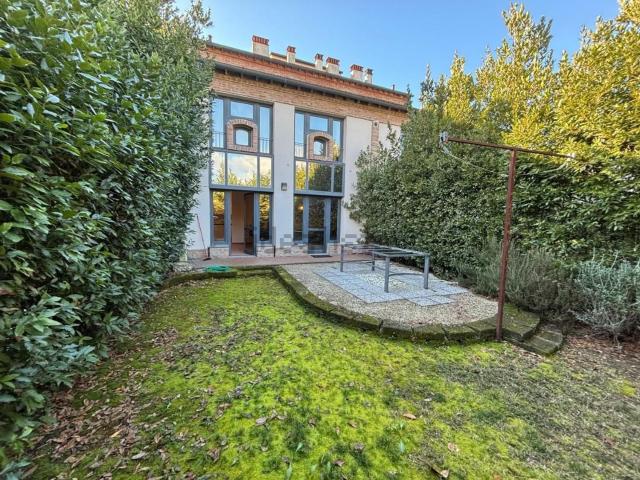 Villetta a schiera in vendita di 140 m² in Via Senese Romana