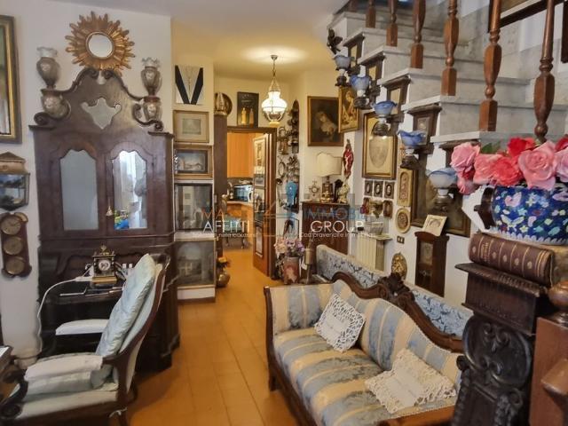 Villetta a schiera in vendita di 140 m² in Via Poggioletto, 55