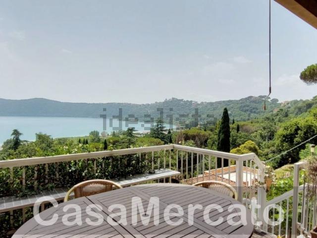 Villetta a schiera in vendita di 140 m² in Via Piemonte Boni