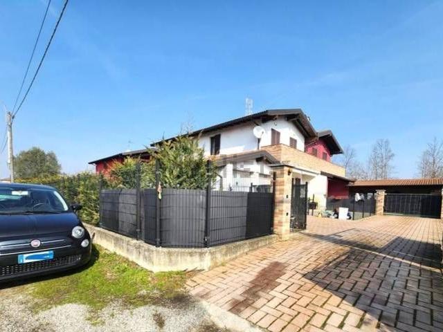 Villetta a schiera in vendita di 140 m² in Via Roma, 28