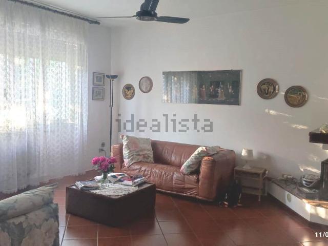 Villetta a schiera in vendita di 140 m² in Via Rione Massart, 3