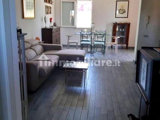 Villetta a schiera in vendita di 140 m² in Via Toce, 16