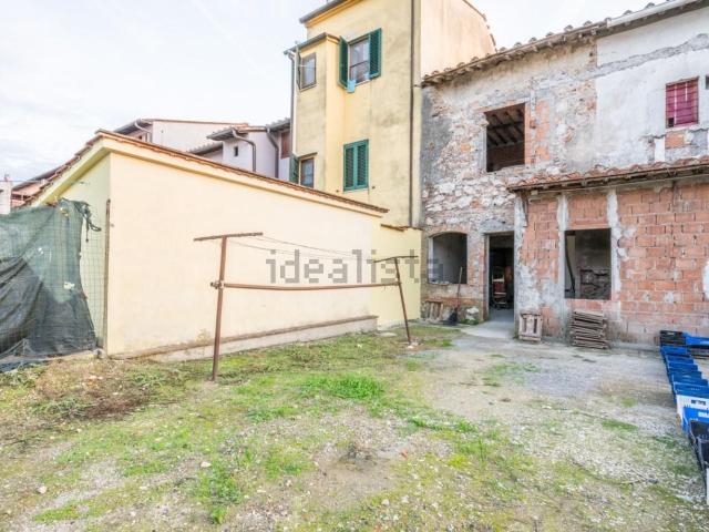 Villetta a schiera in vendita di 140 m² in Via Tosco Romagnola Ovest, 308